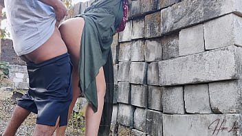 ABG Cantik Berbulu LebatBini Minta Ngentot Diluar Rumah