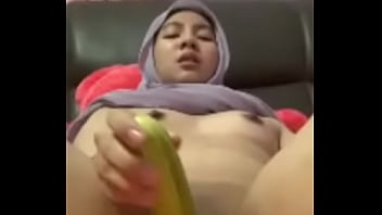 Hijab Colmek Pakai Timun