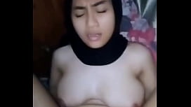 Jilbab Hitam Montok Suaranya Enak