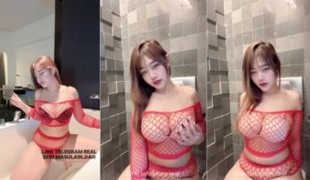 BOKEP INDO Host Montok Lagi Show Body Seksi